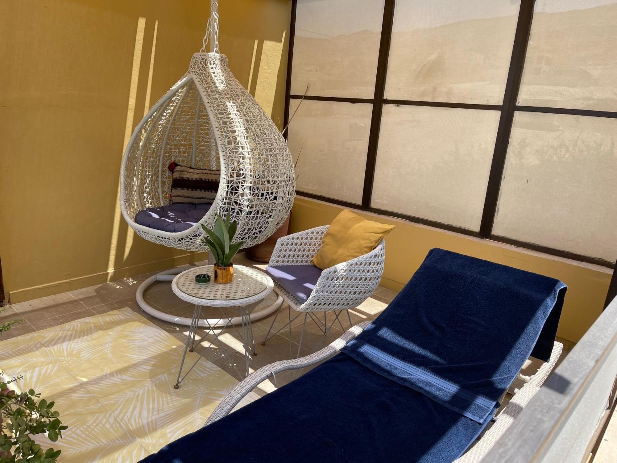 The Precious Guesthouse Sweimeh Exterior photo
